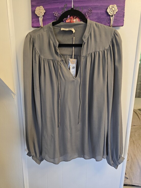 Go Silk Tops - GO BY GO SILK "Swashbuckler" Washable Silk Blouse NWT Medium